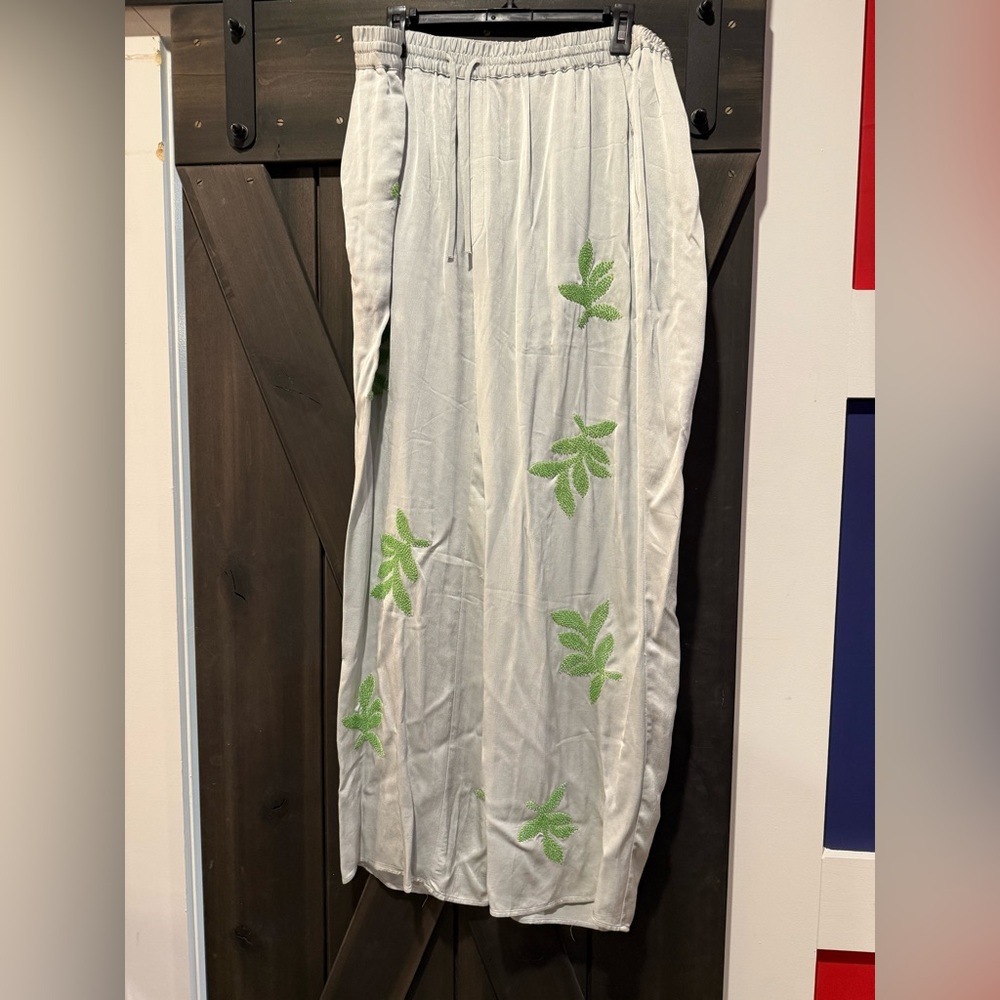 Zara mint Green Leaf Patterns pants